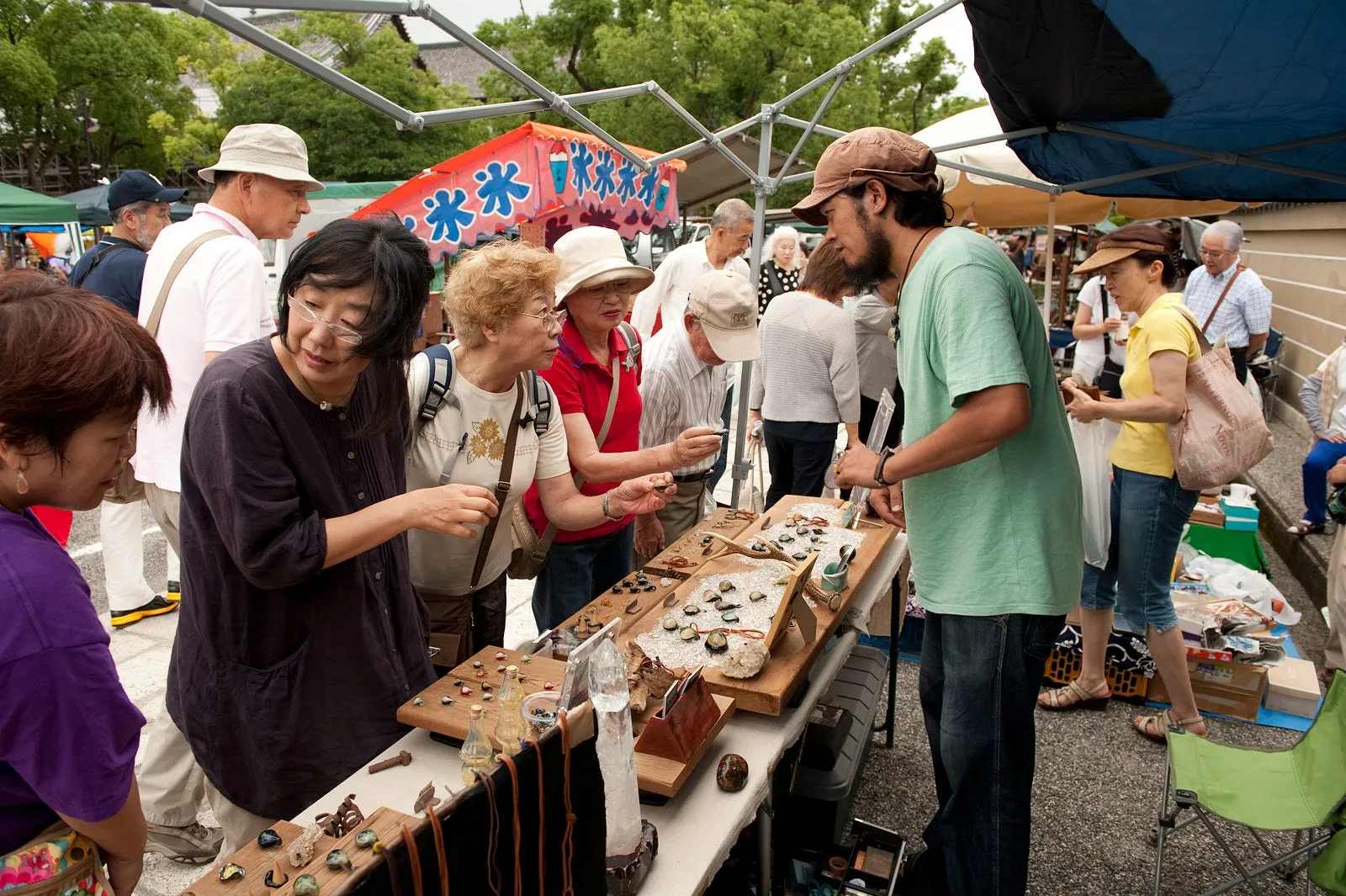 市集，不錯但少量的交易地・第 8 張