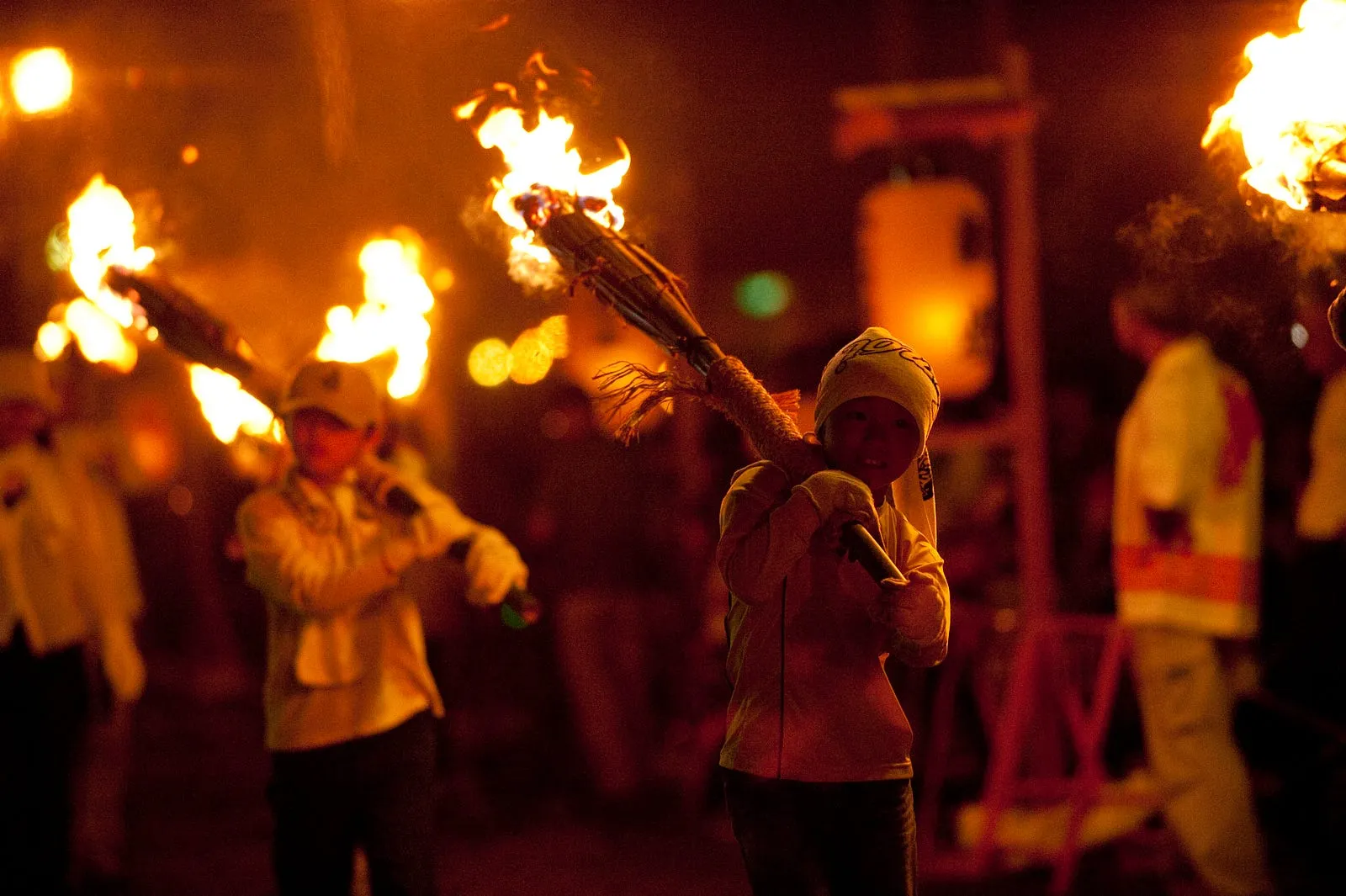 暗夜鄉間的一場火祭・第 30 張